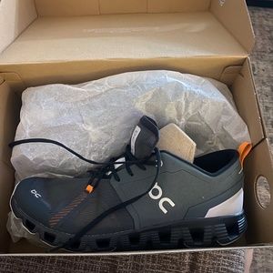 OnClouds X3 shift Mens size 11.5